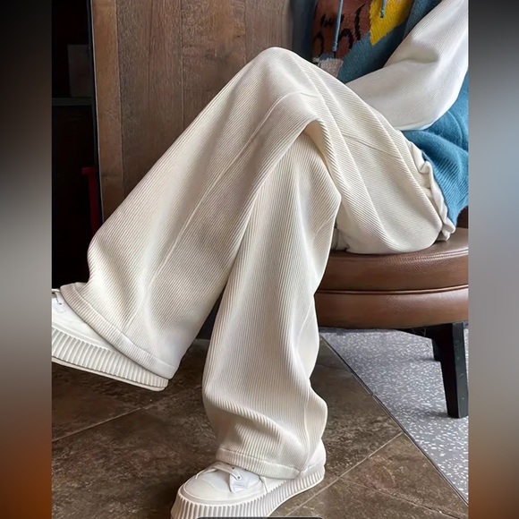 NWOT Men's Casual Loose Fit Pants in beige sz xs - Picture 1 of 7